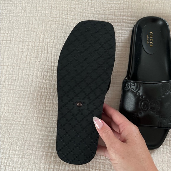 Gucci logo slides - Picture 7 of 7